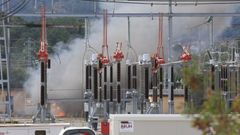 Incendio subestaci�n RED El�ctrica de Espa�a en Tivo Caldas de Reis