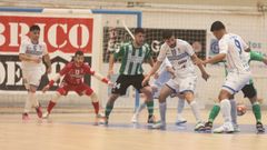 Jugada de ataque de O Parrulo ante el Betis B.