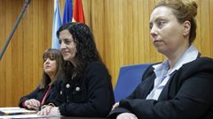 Mar&iacute;a Pan tom&oacute; posesi&oacute;n como alcaldesa en marzo del 2024. En la imagen, en el centro entre las habilitadas nacionales. 