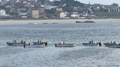 Marineros faenando en la ra de Arousa