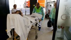 Imagen de pacientes trasladados al hospital hace tres a�os, durante la apertura