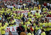 Los ahorradores contin�an con la presi�n en la calle para exigir la devoluci�n de su dinero.