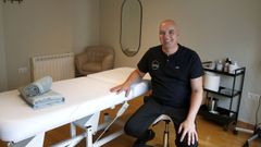 Emilio Palacio, en el negocio que abri� en el mes de abril.