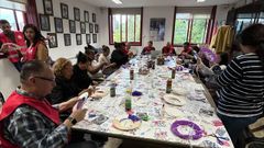 En uno de los talleres que se realizaron durante la maana confeccionaron atrapasueos