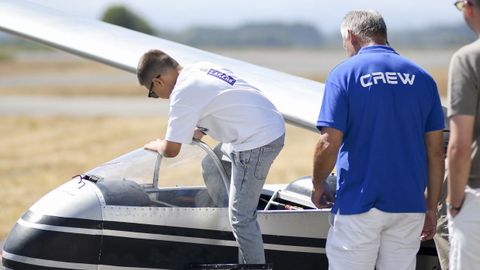 Reunión aeronáutica en Rozas