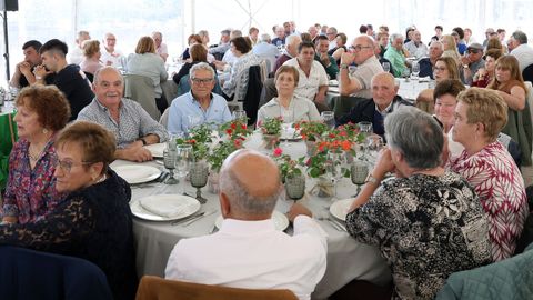 COMIDA DE LOS MAYORES EN PORTO DO SON 2025