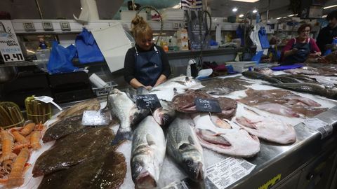 Mercado de plaza de Lugo en vspera de Nochevieja