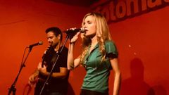 Sara y Gonzalo, en noviembre, acompa�ando la presentaci�n de un libro de David Saavedra en Madrid