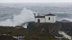 Fuerte oleaje en Meirs durante un temporal del pasado invierno.