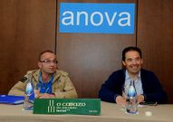 Dos miembros de Anova presentaron ayer la gestora local.