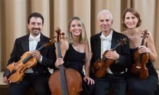 En la imagen, los cuatro integrantes de la formaci�n que hoy act�a en el teatro Jofre