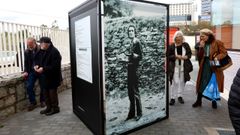 Homenaje al poeta Carlos Oroza en su centro educativo de Pontevedra