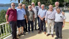 De izquierda a derecha: Jos� Manuel Mel�ndez, Andr�s Blanco, Manuel F. Caeiro, Manuel Carreira, Jos� Alonso, Moncho Vidal, Juan Via�o, Jes�s Silva, David Su�rez y Luis de los R�os.