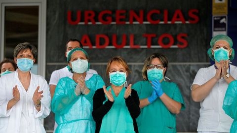 Un grupo de sanitarios de Urgencias del Hospital Universitario Central de Asturias (HUCA)