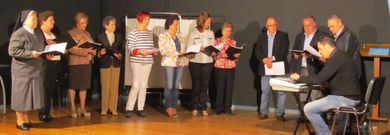 A coral de Ferreira do Valadouro tam�n interpretou algunhas canci�ns en galego no acto da Casa de Cultura de Alfoz. 
