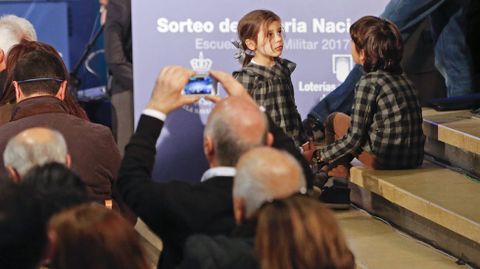 Sorteo de la Lotera Nacional en la Escuela Naval de Marn