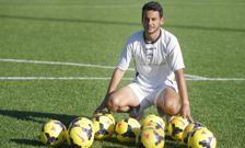 Carde�osa se halla en disposici�n de acabar de completar su cambio de ciclo con su estreno arlequinado. 