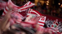 Athletic.Los aficionados del Athletic durante un partido
