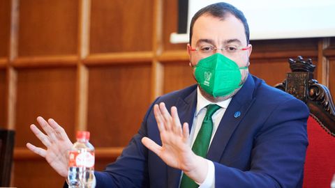 El presidente asturiano Adri�n Barb�n