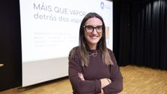 <span lang= gl >Andrea Vecino elixiu a medicamento de familia por ser «unha dás especialidades máis completas» e de maior e máis próximo contacto co paciente, considera. Na imaxe, durante a charla</span>
