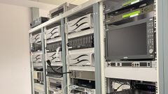 Servidores en las instalaciones de La Voz, en Sab�n