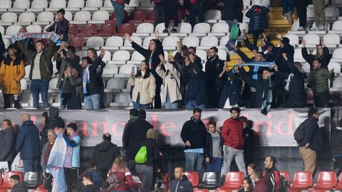 Aficionados del Celta y del Rayo, en un partido en Vallecas.