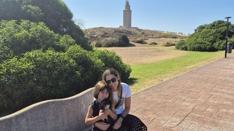 Enzo llevó a Navia hasta la torre de Hércules