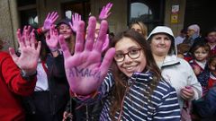 Manos levantadas por el c�ncer de mama