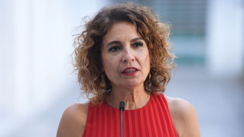 La secretaria general del PSOE de Andaluc�a, Mar�a Jes�s Montero, atiende a los medios para analizar los asuntos de la actualidad en el Parlamento andaluz.
