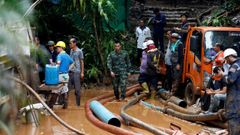 Hallados los 12 ni�os perdidos en una cueva en Tailandia