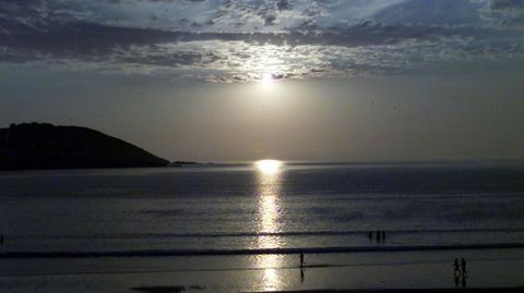 Atardecer en la playa del Orzán.