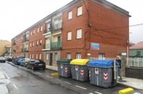 El edificio que acoge las viejas casas de los profesores se encuentra en mal estado. 