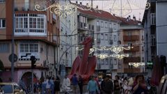 Imagen de archivo de la avenida de la Constituci�n durante las �ltimas fiestas de Boiro