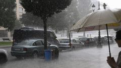 Tromba de agua sobre Oviedo esta tarde