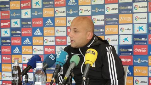 Javi Rozada en la sala de prensa de El Requex�n