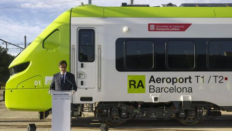 Presentaci�n de los trenes que utilizar�n la nueva conexi�n ferroviaria con el aeropuerto de Barcelona