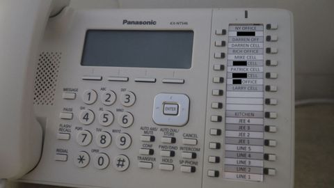 Tel�fono de una de las mansiones de la isla privada del pederasta Jeffrey Epstein