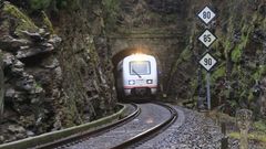 El t�nel de Oural est� sin electrificar y es demasiado bajo para los trenes modernos