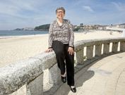 <span lang= es-es >Paseo de Silgar</span>. Coral Gonz�lez-Haba escogi� el paseo de Silgar para hacer la entrevista y la fotograf�a que la ilustra por los recuerdos que le trae la fachada mar�tima. La candidata socialista no utiliza un reloj de pulsera, sino el m�vil para tal fin, aunque no est� muy segura de su marca comercial. Acudi� a la entrevista calzada con unos zapatos de marca 24 horas, �porque son c�modos�. 