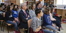 Rodr�guez (segundo por la dcha), ayer, en A Xunqueira II. 