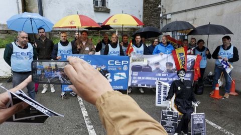 Policías y guardias civiles se manifiestan en Lugo