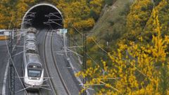 Un t�nel del eje atl�ntico cerca de Vilagarc�a