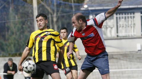 Un Candelaria-Sporting Pontenova en A Granda, en el 2009.