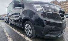 Ruedas pinchadas en diez coches junto a Bala�dos