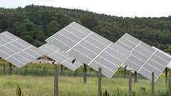 Imagen de archivo de unas placas solares