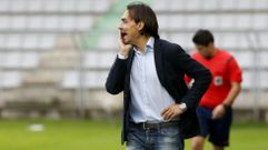 Miguel �ngel Tena vive su primera campa�a como entrenador