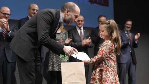 Hasta un total de cuarenta alumnos de distintos centros de la provincia resultaron premiados en el concurso de la Constituci�n.