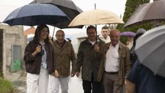 La conselleira &Aacute;ngeles V&aacute;zquez, durante su visita a la aldea de O Couto