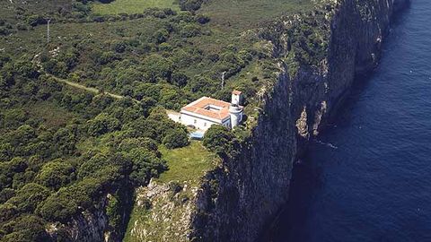 Faro de San Emeterio