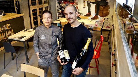 Josiño Martínez y Marina Pérez, propietarios del Malauva